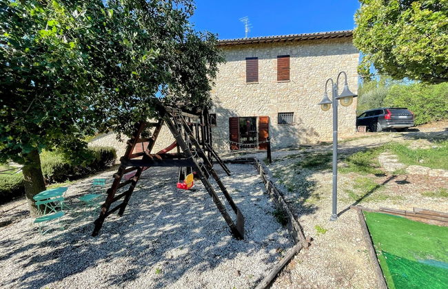 Detached Villa - Sleeps 10 - Pool - Pergola - Playground for Children - Wifi - Foto 78