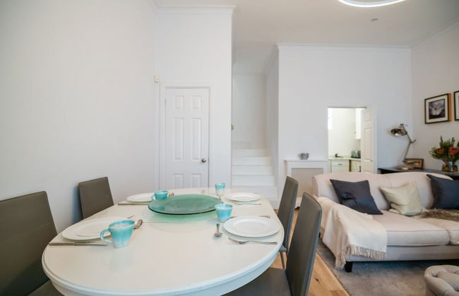 Classic Belgravia Home by Victoria Station by Underthedoormat - Photo 6