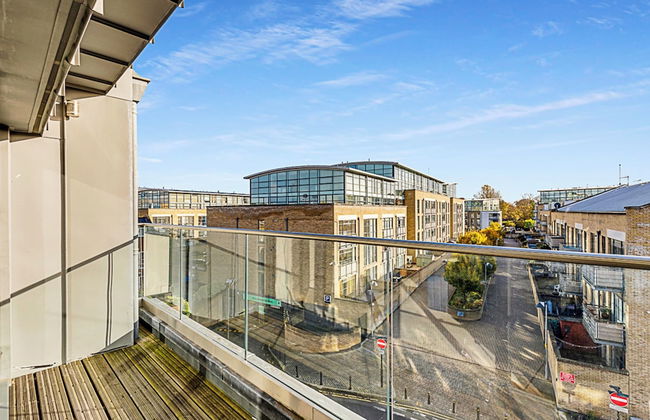 Penthouse Apartment In Brentford - Foto 24