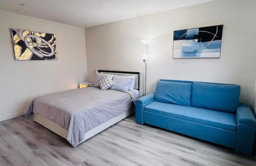 Stylish & Fully Renovated Home! - Foto 47