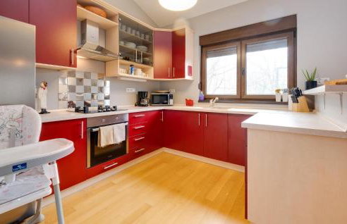 Cozy Home In Milekovo Selo With Wifi - Photo 18