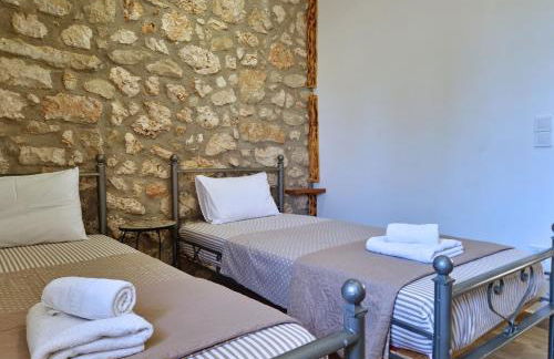 Alekos Cozy Stone 2BR Home Karya Center - Photo 16