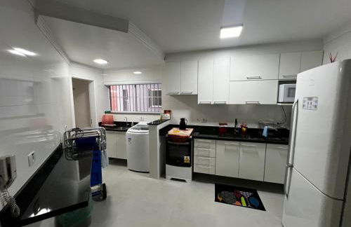 Apto 11 - Refugio Aconchegante na Praia da Enseada no Guarujá - SP - Foto 17