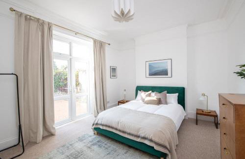 Homely Hamilton Hideaway- Free Private Parking - Photo 7