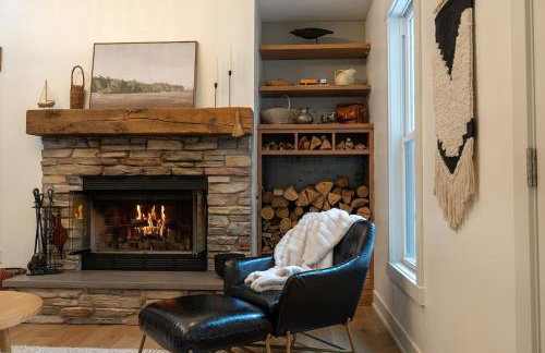 Lake Effect Lodge 3 min from Laketown Beach! - Foto 31