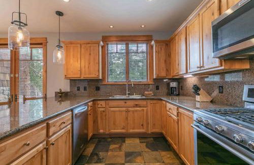 The Cottages - Ski Shuttle, Ski Valet - 2-Bedroom - Photo 8