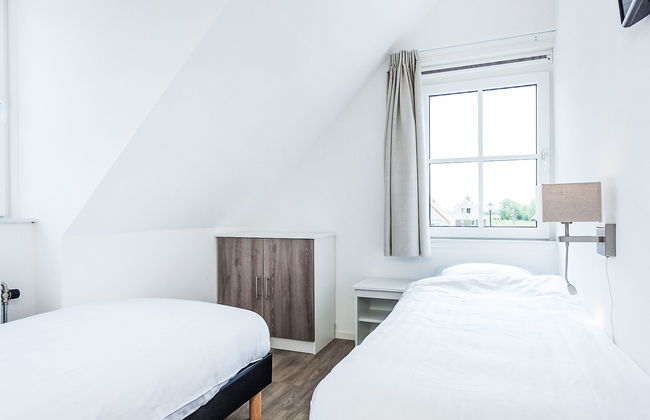 4 bedroom House in Noordwijk with garden and terrace - Photo 9