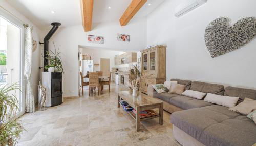 1 Bedroom Gorgeous Home In Auriol - Foto 5