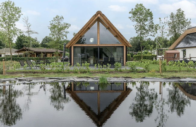 Holiday Home in Netherlands With Pond View - Foto 1