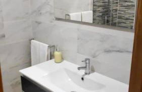 Porta 116 - Free Private Parking - Photo 16