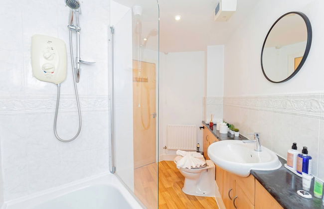 Modern 2-bed Flat Sleeps 4 Near City Centre and Utilita Arena - Foto 7