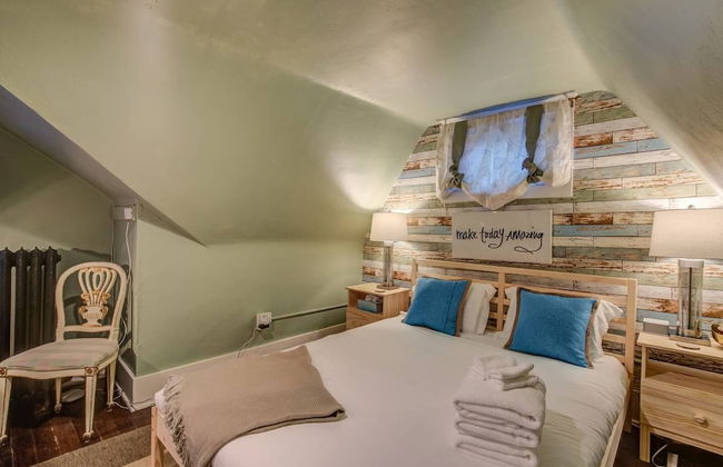 Whimsical Flat Color Unique & Chic Boutique - Foto 4