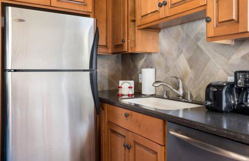 Spacious, Soaring Ceilings, Near Downtown MV, GOOG - Photo 12