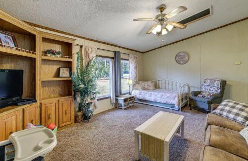 Pool, Large Porch! Country Home Near Roaring River - Foto 10