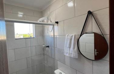 Lindo apartamento! 2 quartos com suíte, 2 ar condicionado, churrasqueira, garagem - Foto 16