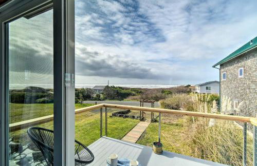 Coastal Retreat Deck, Ocean Views and Walk to Beach - Foto 10