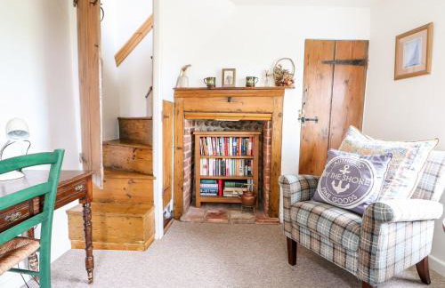 Beach Cottage - Photo 9