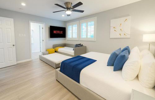 Sunset Swim, Luxury Vegas Villa with Pool, Hot Tub - Foto 25