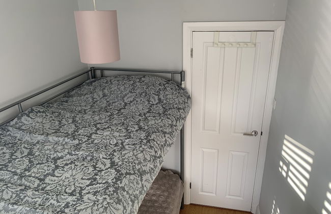 Immaculate 4 Bedroom House, Near Central London - Foto 9