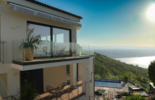 Villa White Pearl Opatija Luxury Stay with Pool and Sea View - Foto 32