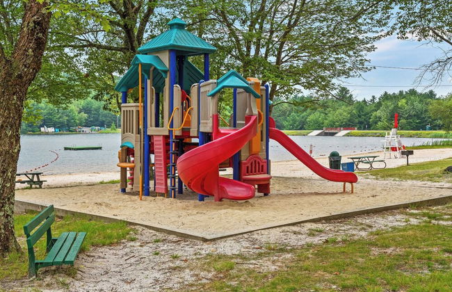 Ridge Retreat by Avantstay Game Room, Covered Porch, & Fire Pit! - Photo 45