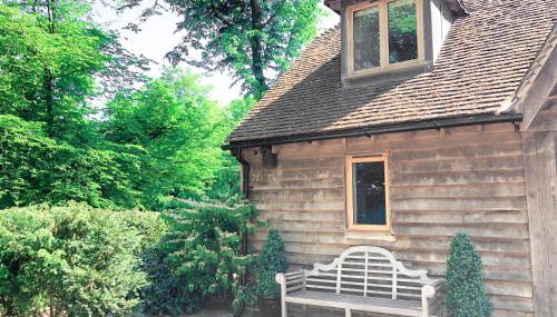 Hertford Barn conversion - Photo 5, Garden, Garden view