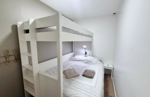 Cozy apartment in the heart of La Féclaz sleeps 5 48m - Foto 12