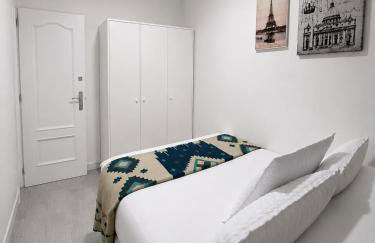 Apartamento renovado y tranquilo, 2 dormitorios bien comunicado con el centro de Madrid - Foto 6
