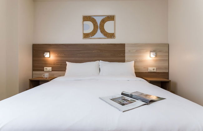 Vigo Bay Apartments by Olala Homes - Photo 9