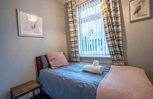 3Bed-Near A1 Motorway-FreeParking-by Holiday Homes - Foto 10