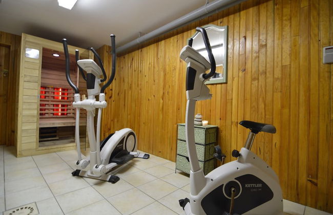 Holiday Home in Waimes With Pool & Sauna - Foto 18