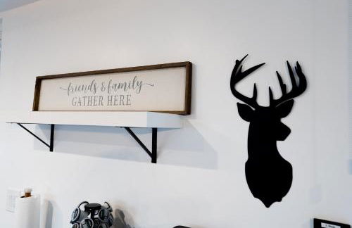 Updated Mountain Cabin Retreat with 180 views off Deck and Balcony - Foto 21