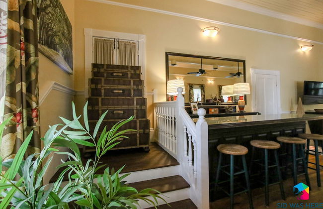 The Irish Bar near Bay Historic Savannah - Photo 9