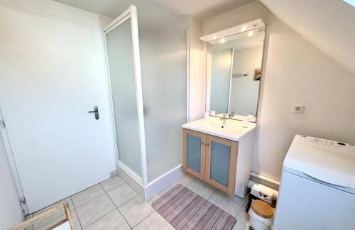 Joli duplex plein bourg - 4km des plages - Photo 19
