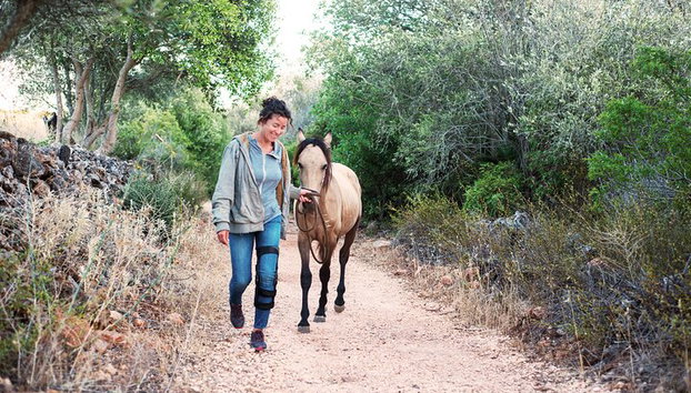 Santuario de Caballos: Un paseo por la naturaleza con Caballos Rescatados a tu lado - Foto 5