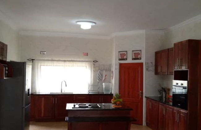 3 Bedrooms Exclusive House in Mass Media - Foto 5