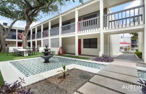 Spacious 2 Apt Combo Sleeps 12 Pool and Pets - Photo 61