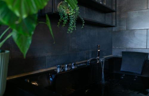 La cachette du Couvent, balnéo, patio - Photo 11