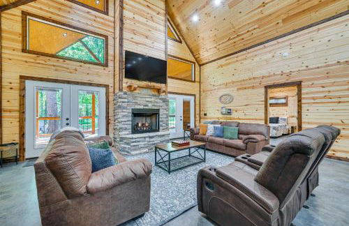 Private Hot Tub Luxe Cabin in Broken Bow! - Foto 5