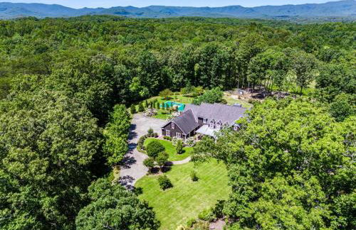 Luxury Mountain Mansion, 7BR, 8 king beds, 10000sf, Views, Pool, Sport Court, Gym, Sauna, Petting Zoo - Foto 22