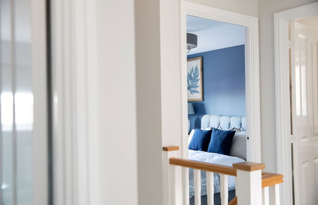 4 Bedroom Detached House 5mins Walk to Shopping Village - Foto 7