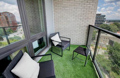 Upscale Midtown Retreat , Free Parking & Close to Mercedes-Benz - Foto 18