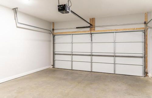 STAR Retreat Townhome with Garage 3 miles to Downtown - Foto 57