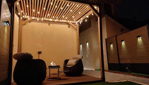 Sweety's Eden Jacuzzi - Jacuzzi privé Sauna Cinéma room Jardin - Terrasse centre-ville - Foto 4