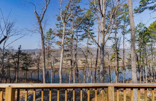 White River Escape with BBQ & Private Backyard - Foto 20