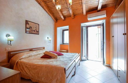 1 Bedroom Lovely Home In Roccalumera - Foto 5