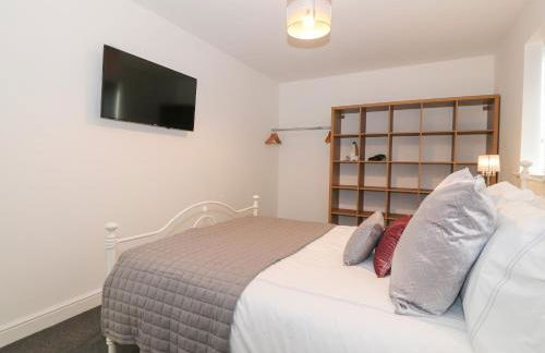 8 Marina View - Photo 8