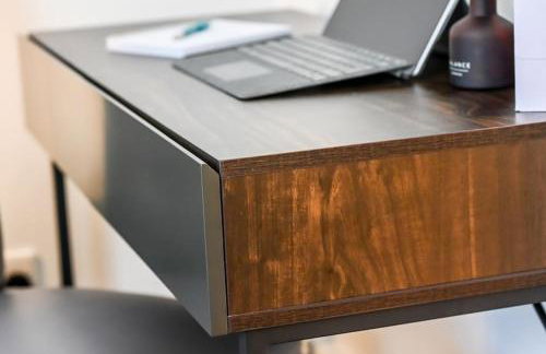 Luxury 2 Bed Maisonette with Parking Near Tube - Foto 20