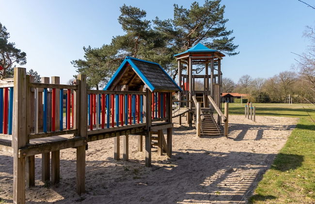 Bungalow in Veluwe Near Harderwijk - Photo 13