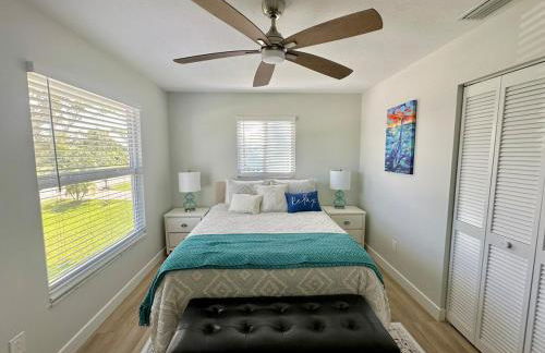 Tranquil Lakeview Home w Porch Bokeelia Retreat - Foto 30